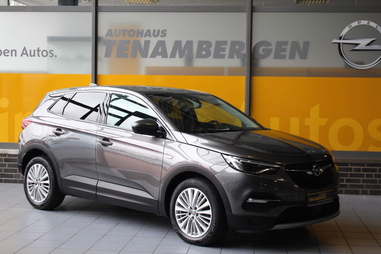 Opel Grandland X Innovation AT-8 Navi Kamera LED AHK - SUV: afbeelding 1 Opel Grandland X Innovation AT-8 Navi Kamera LED AHK - SUV: afbeelding 1