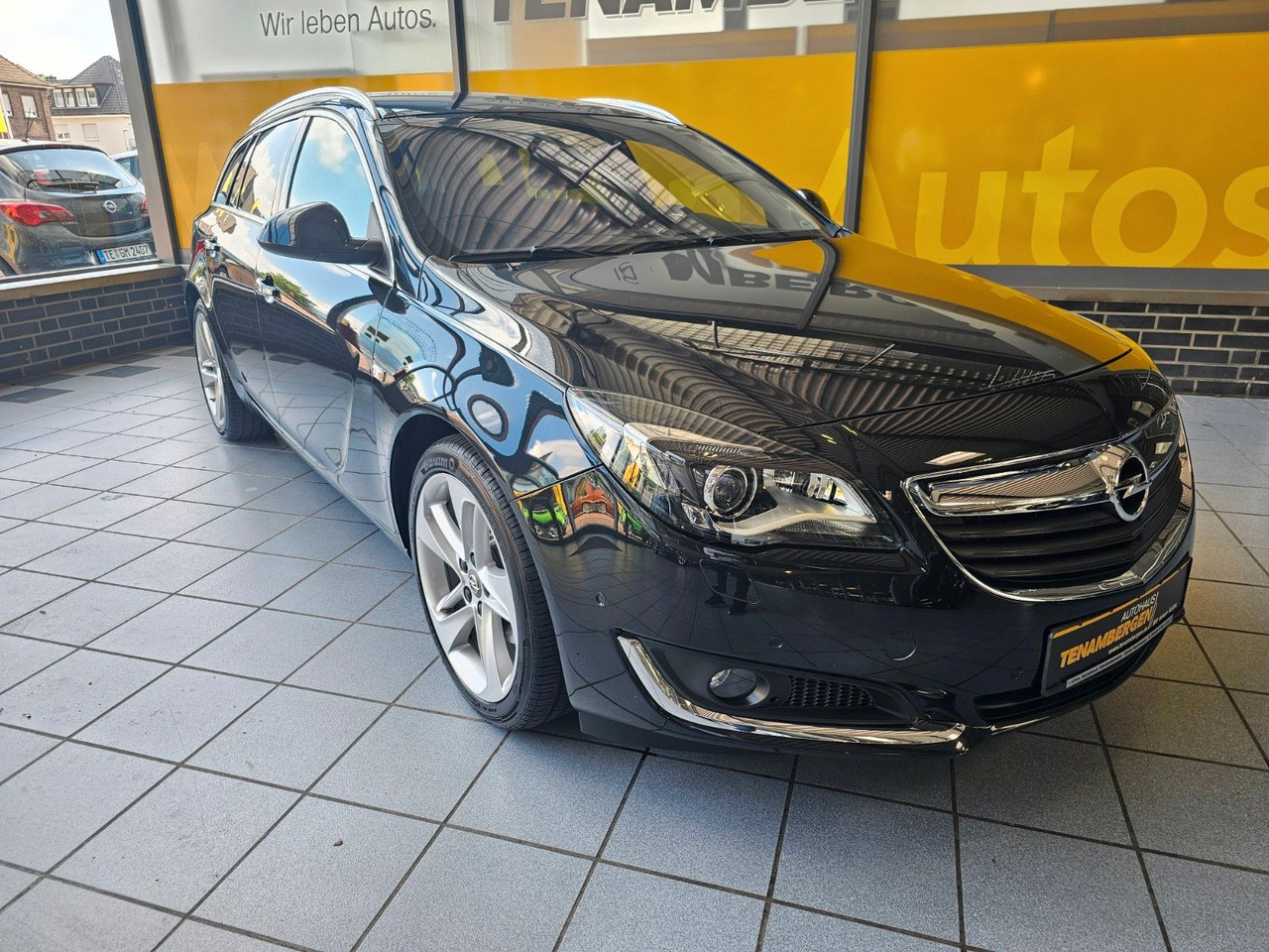 Opel Insignia A Business Innovation AHK ACC Leder Nav - Personenwagen: afbeelding 2 Opel Insignia A Business Innovation AHK ACC Leder Nav - Personenwagen: afbeelding 2