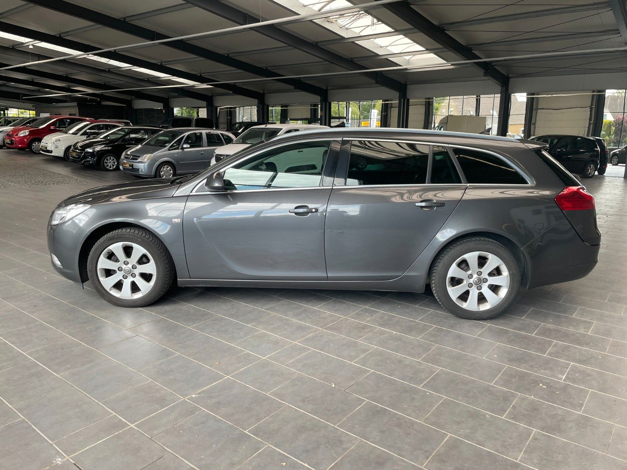 Opel Insignia A Sports Tourer 150 Jahre Opel AHK - Personenwagen: afbeelding 3 Opel Insignia A Sports Tourer 150 Jahre Opel AHK - Personenwagen: afbeelding 3