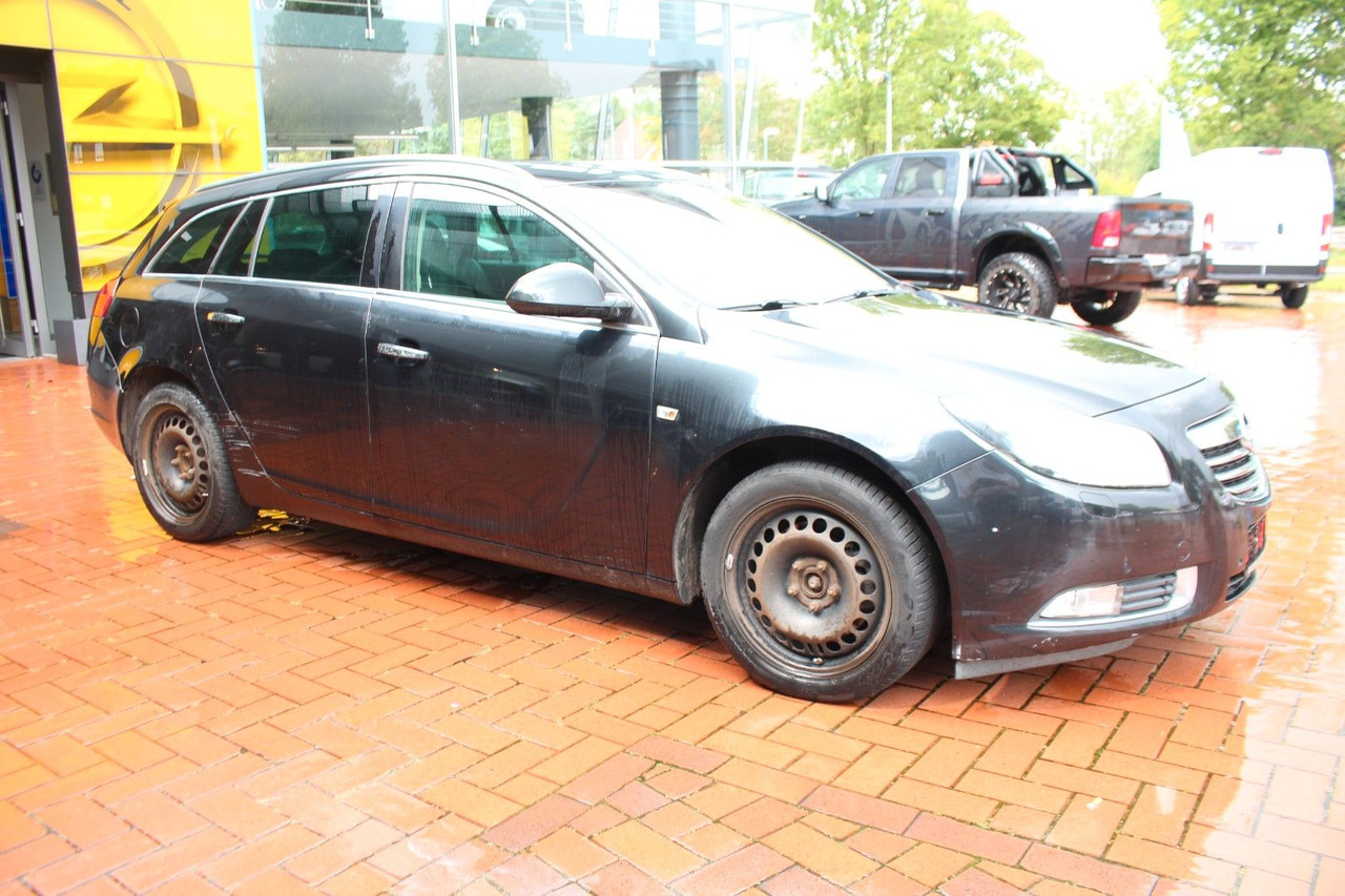 Opel Insignia A Sports Tourer Innovation - Stationwagen: afbeelding 1 Opel Insignia A Sports Tourer Innovation - Stationwagen: afbeelding 1