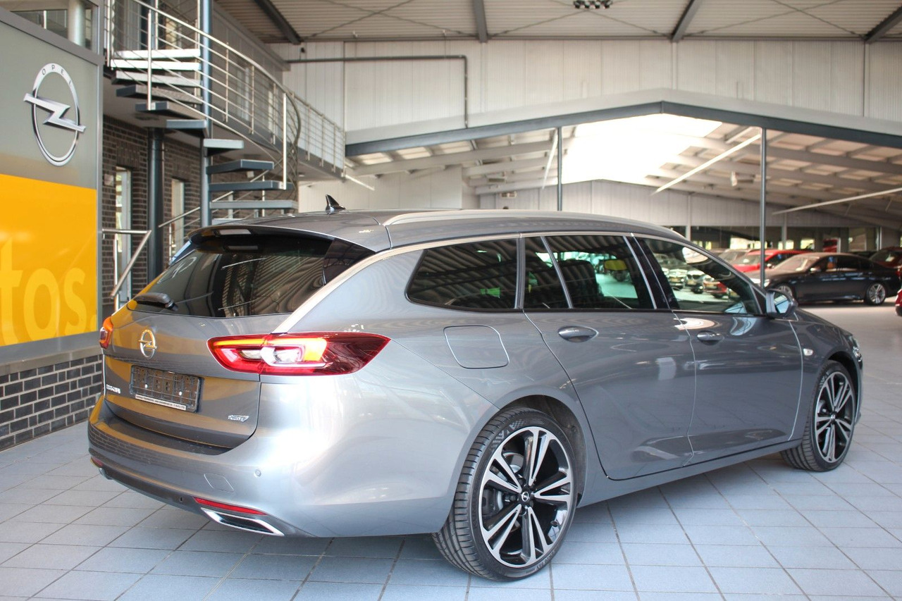 Opel Insignia B Sports Tourer Ultimate 4x4 OPC AHK - Personenwagen: afbeelding 5 Opel Insignia B Sports Tourer Ultimate 4x4 OPC AHK - Personenwagen: afbeelding 5