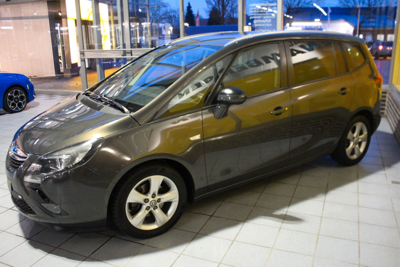 Opel Zafira C Tourer Style PDC Sitz u.Lenkradheizung - Personenvervoer: afbeelding 5 Opel Zafira C Tourer Style PDC Sitz u.Lenkradheizung - Personenvervoer: afbeelding 5