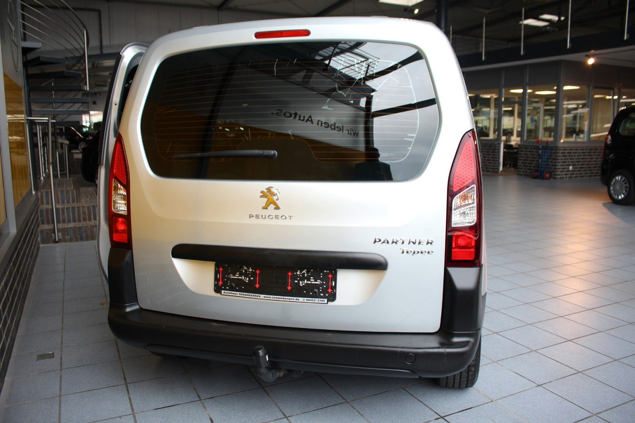 Peugeot Partner Tepee Active Bluetooth Klima AHK - Personenvervoer: afbeelding 4 Peugeot Partner Tepee Active Bluetooth Klima AHK - Personenvervoer: afbeelding 4