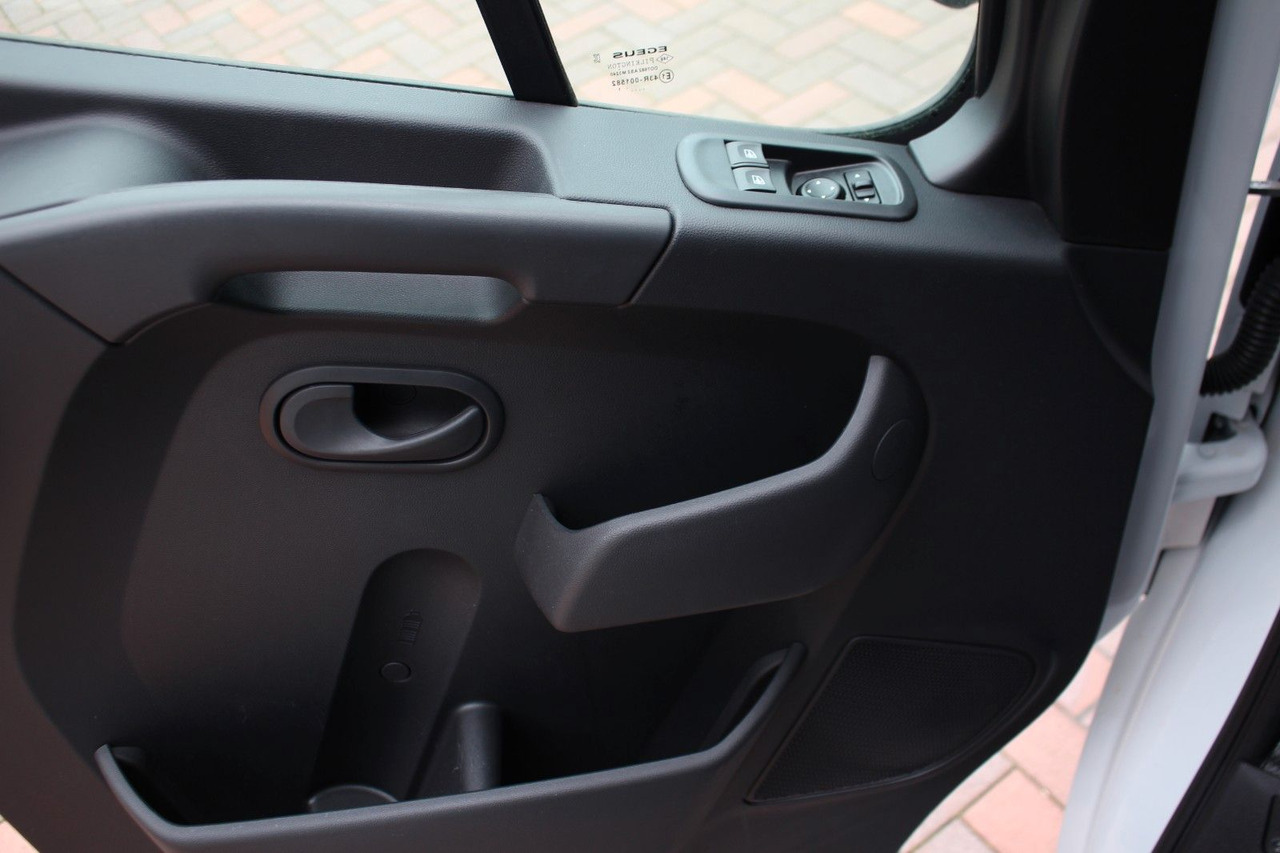 Gesloten bestelwagen, Bestelwagen met dubbele cabine Renault Master Kasten 6-Sitzer L3H2 HKa 3,5t Klima: afbeelding 20