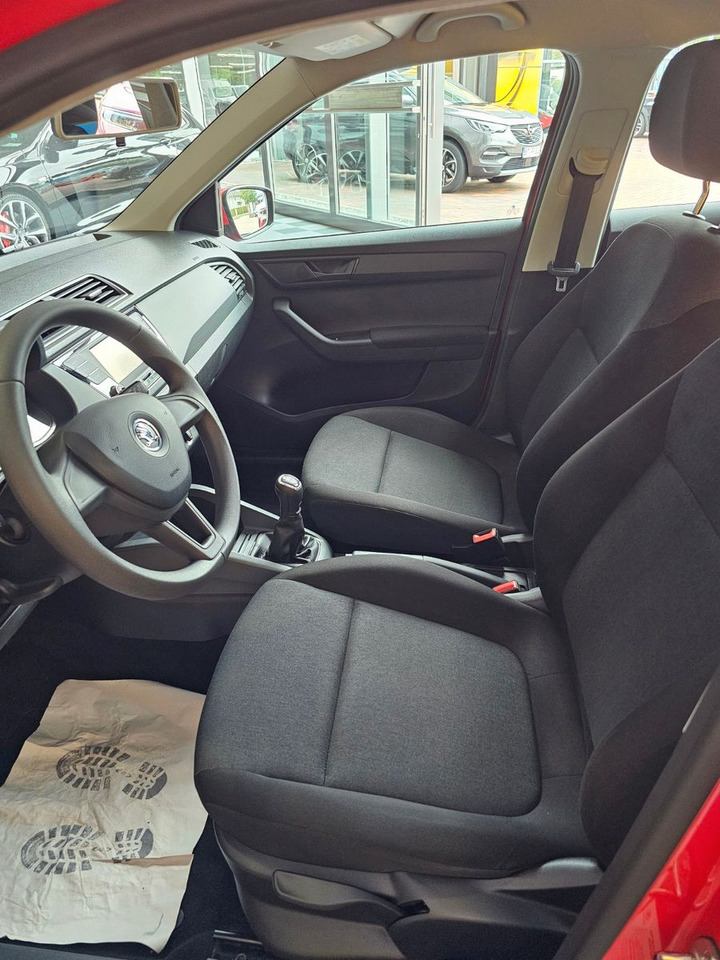 Skoda Fabia Cool Edition SHZ USB - Personenwagen: afbeelding 4 Skoda Fabia Cool Edition SHZ USB - Personenwagen: afbeelding 4