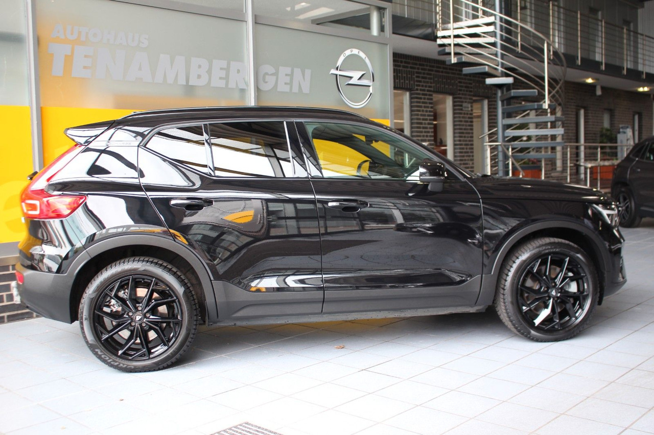 Volvo XC40 Plus Recharge Pure Electric 2WD AHK - SUV: afbeelding 2 Volvo XC40 Plus Recharge Pure Electric 2WD AHK - SUV: afbeelding 2