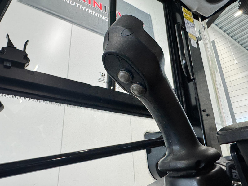 Wiellader Caterpillar 908 Cat 908 M: afbeelding 12 Wiellader Caterpillar 908 Cat 908 M: afbeelding 12