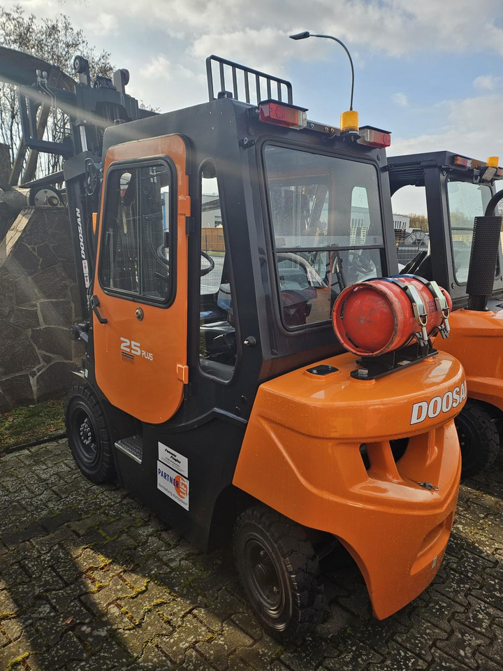 Doosan G25GP - LPG heftruck: afbeelding 2 Doosan G25GP - LPG heftruck: afbeelding 2