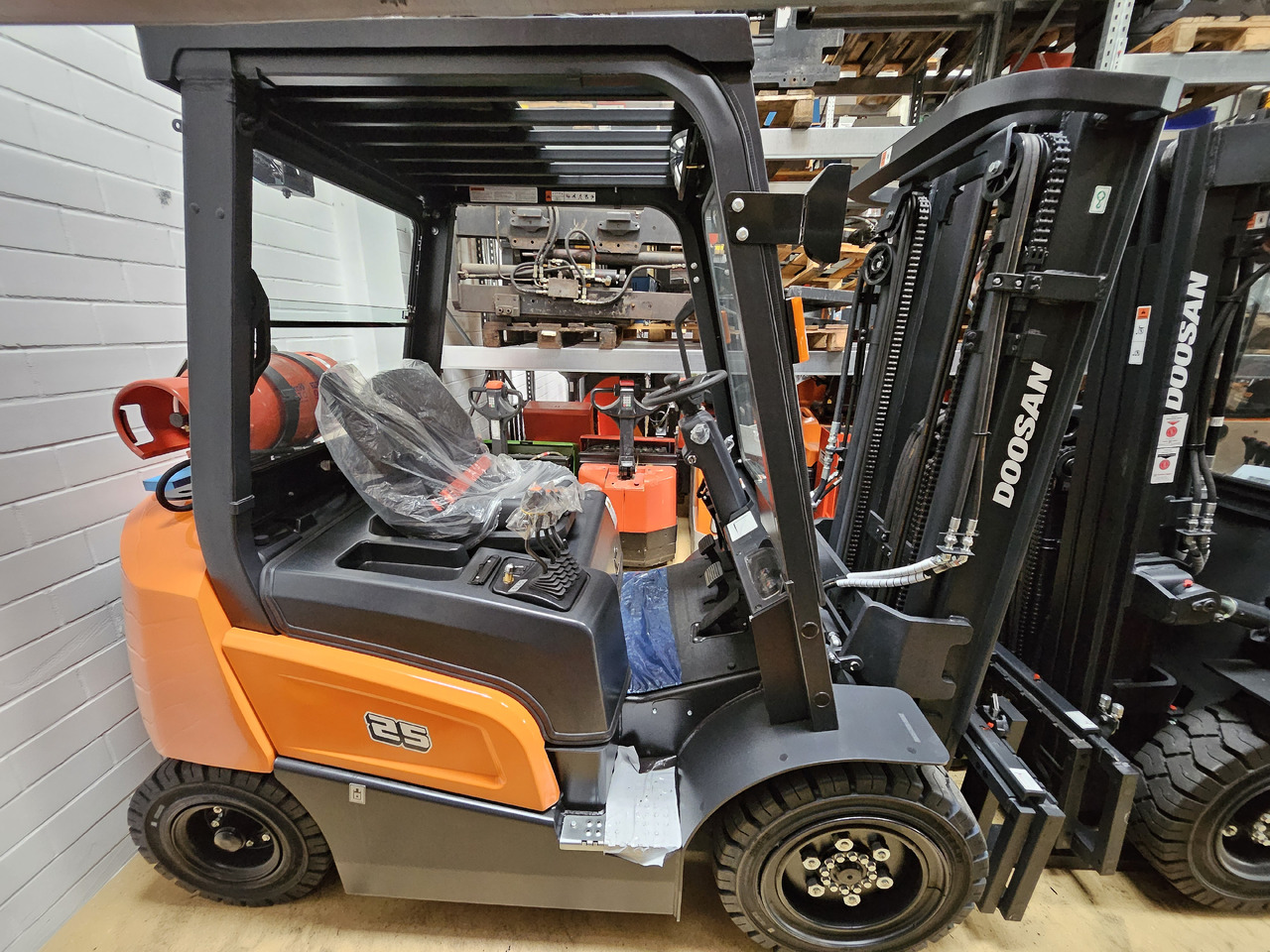 Doosan G25NXP - LPG heftruck: afbeelding 1 Doosan G25NXP - LPG heftruck: afbeelding 1