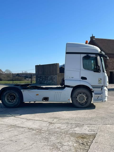 Mercedes-beenz actros - Trekker: afbeelding 4 Mercedes-beenz actros - Trekker: afbeelding 4