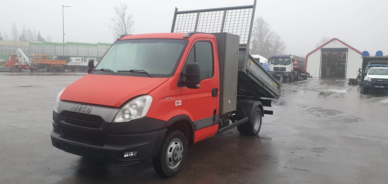 IVECO Daily 35C13 - Kipper bestelwagen: afbeelding 2 IVECO Daily 35C13 - Kipper bestelwagen: afbeelding 2