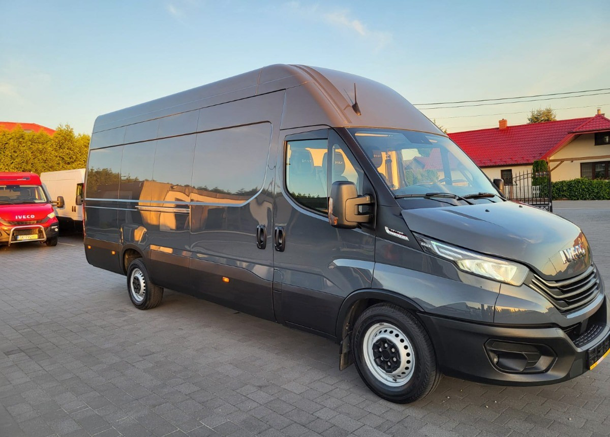 Iveco 35S18 3.0 Hi-Matic Iveco Max L5H3 Salon Polska Hi - Matic - Gesloten bestelwagen: afbeelding 2 Iveco 35S18 3.0 Hi-Matic Iveco Max L5H3 Salon Polska Hi - Matic - Gesloten bestelwagen: afbeelding 2