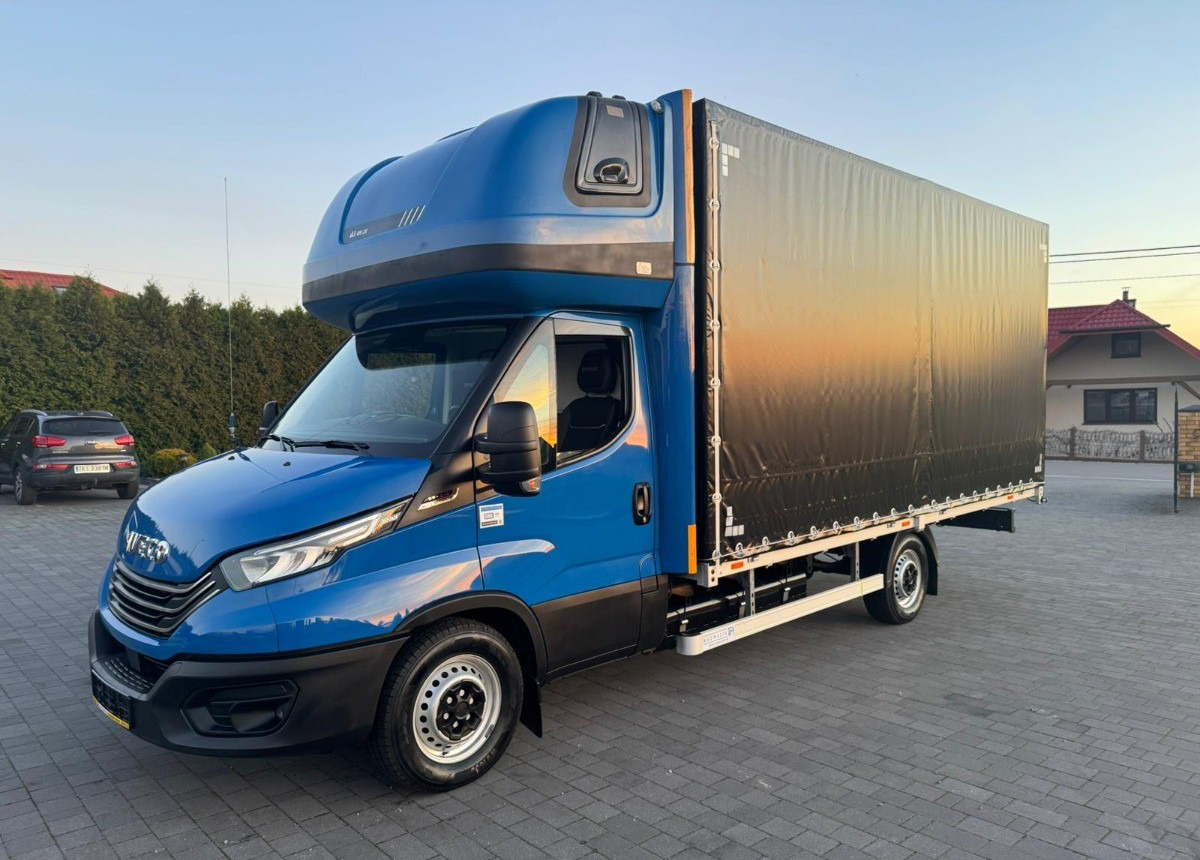 Iveco 35S18 3.0 Hi-Matic Salon Polska 30 180ps - Schuifzeilen bestelwagen: afbeelding 3 Iveco 35S18 3.0 Hi-Matic Salon Polska 30 180ps - Schuifzeilen bestelwagen: afbeelding 3