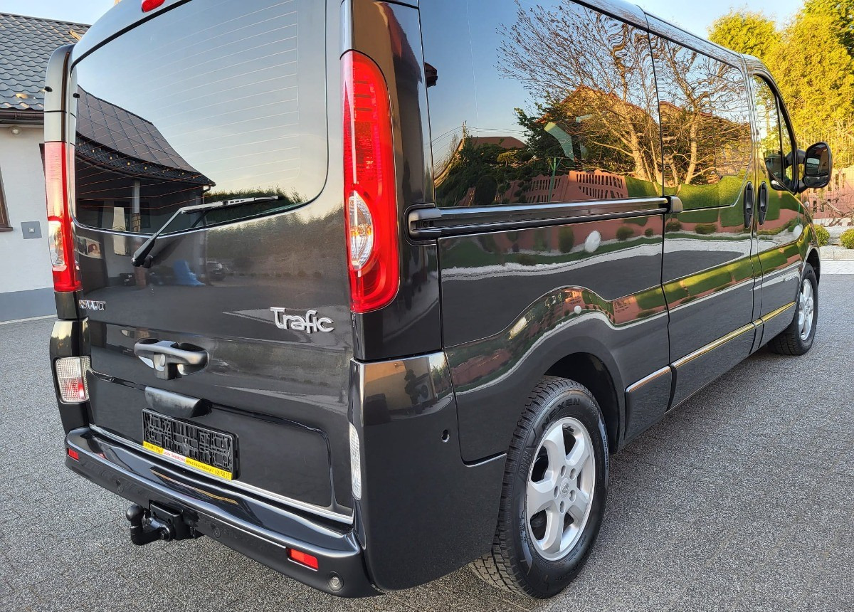 Opel Vivaro - Minibus, Personenvervoer: afbeelding 4 Opel Vivaro - Minibus, Personenvervoer: afbeelding 4