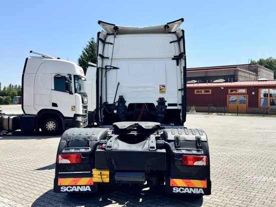 Scania R450 3 Stück verfügbar DC 13 164 Euro 6 Highline Retarder - Trekker: afbeelding 5 Scania R450 3 Stück verfügbar DC 13 164 Euro 6 Highline Retarder - Trekker: afbeelding 5
