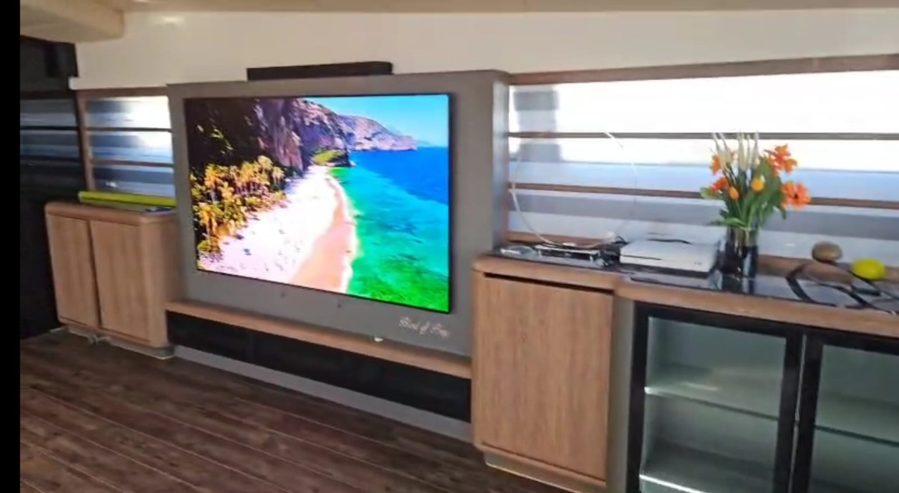 Mangusta 107 Sport 107 Sport (Overmarine) - Andere machine: afbeelding 4 Mangusta 107 Sport 107 Sport (Overmarine) - Andere machine: afbeelding 4