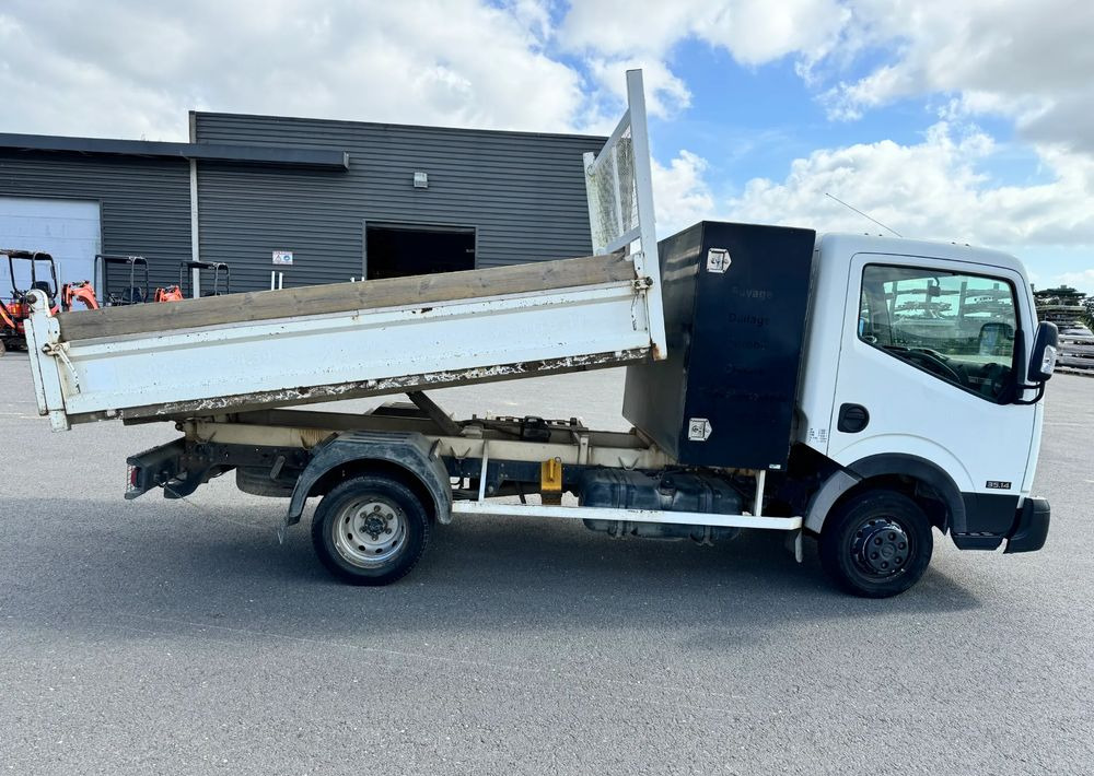 Nissan NT400 - Kipper vrachtwagen: afbeelding 5 Nissan NT400 - Kipper vrachtwagen: afbeelding 5