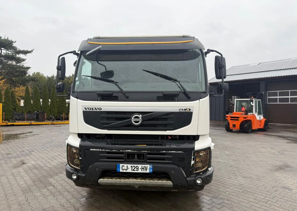 Volvo FMx 330 - Chassis vrachtwagen: afbeelding 2 Volvo FMx 330 - Chassis vrachtwagen: afbeelding 2