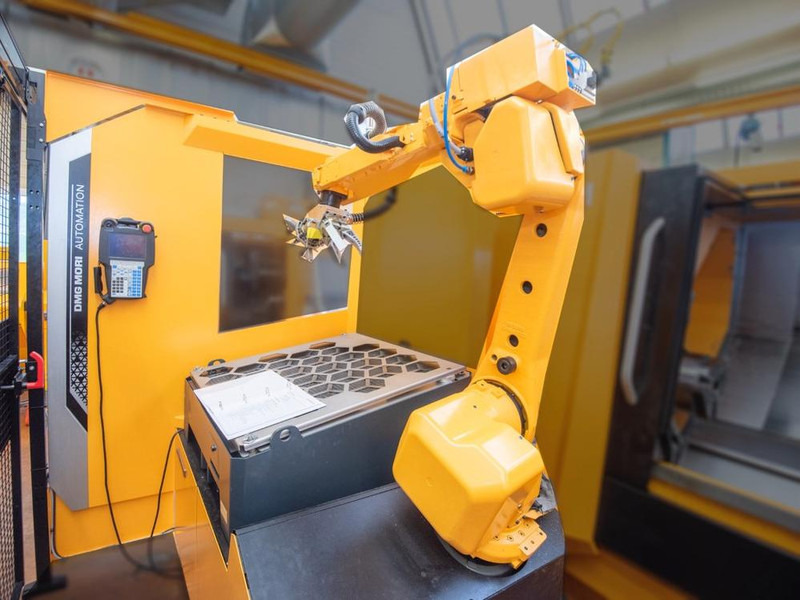 DMG Mori Robo 2GO - Bouwmachine: afbeelding 1 DMG Mori Robo 2GO - Bouwmachine: afbeelding 1