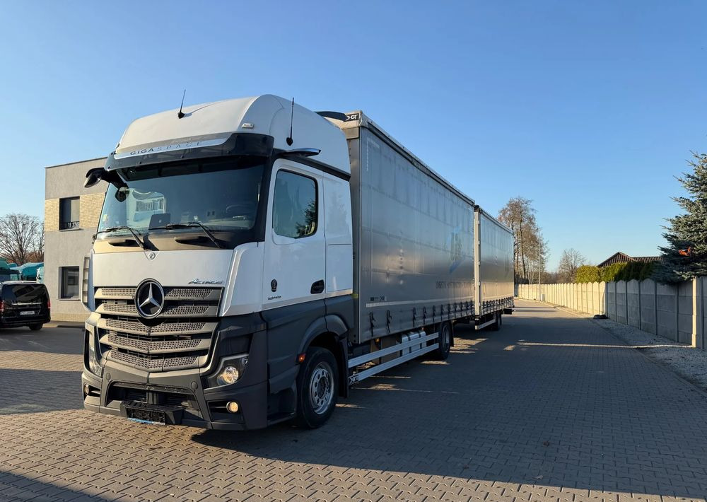 Mercedes-Benz ACTROS 1845 Zestaw przestrzenny przejazdowy120m3 - Schuifzeilen vrachtwagen: afbeelding 2 Mercedes-Benz ACTROS 1845 Zestaw przestrzenny przejazdowy120m3 - Schuifzeilen vrachtwagen: afbeelding 2