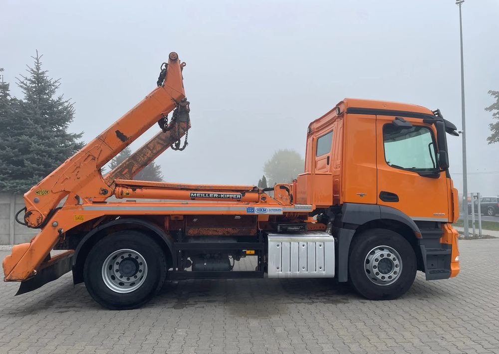 Mercedes-Benz ANTOS 1833 BRAMOWIEC, MILLER - Portaalarmsysteem vrachtwagen: afbeelding 4 Mercedes-Benz ANTOS 1833 BRAMOWIEC, MILLER - Portaalarmsysteem vrachtwagen: afbeelding 4