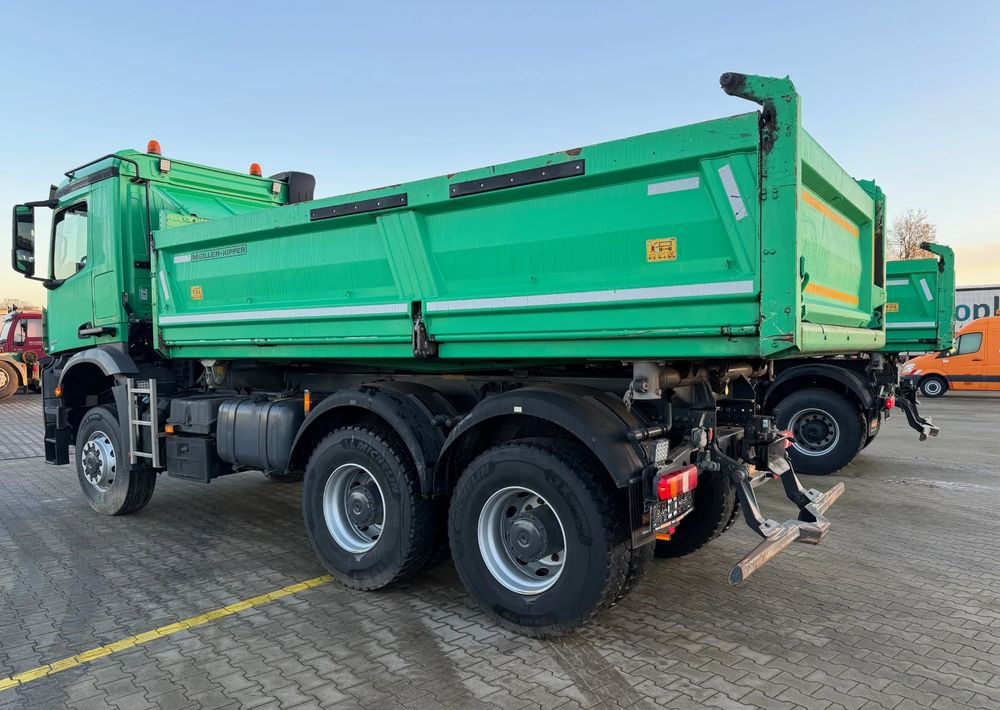 Mercedes-Benz AROCS 3345/6x6/ Wywrotka Miller Bordmatic - Kipper vrachtwagen: afbeelding 5 Mercedes-Benz AROCS 3345/6x6/ Wywrotka Miller Bordmatic - Kipper vrachtwagen: afbeelding 5