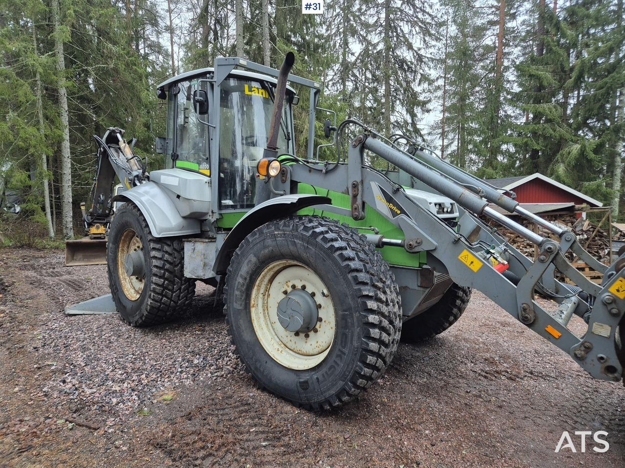 Lännen 8800E Kaivurikuormaaja - Graaflaadmachine: afbeelding 2 Lännen 8800E Kaivurikuormaaja - Graaflaadmachine: afbeelding 2