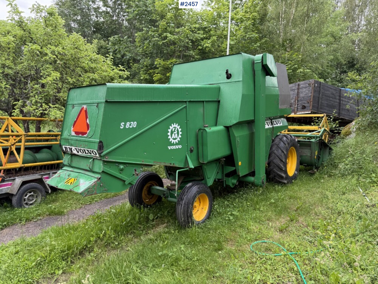 Combine harvester Volvo BM S830 with 2 cutting tables - Maaidorser: afbeelding 5 Combine harvester Volvo BM S830 with 2 cutting tables - Maaidorser: afbeelding 5