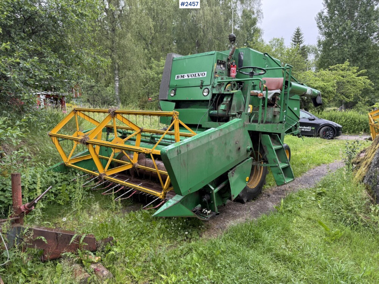 Combine harvester Volvo BM S830 with 2 cutting tables - Maaidorser: afbeelding 1 Combine harvester Volvo BM S830 with 2 cutting tables - Maaidorser: afbeelding 1