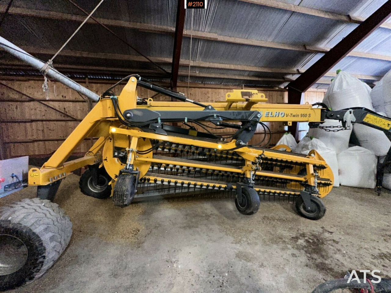 Towed Swathers ELHO V-Twin 950 S - Hooischudder: afbeelding 2 Towed Swathers ELHO V-Twin 950 S - Hooischudder: afbeelding 2