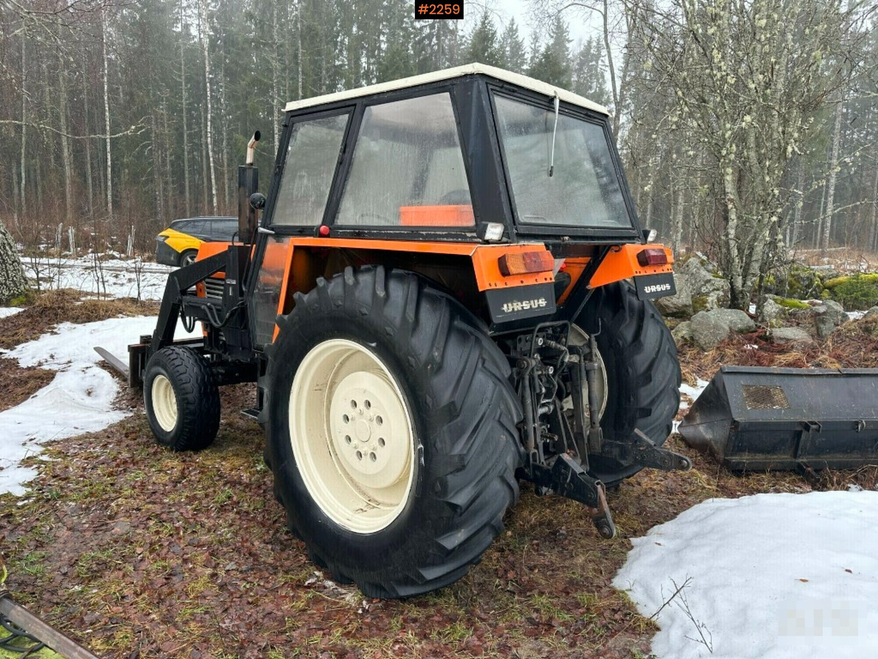 Tractor Ursus C385 Deluxe! with loader and implements - Tractor: afbeelding 3 Tractor Ursus C385 Deluxe! with loader and implements - Tractor: afbeelding 3