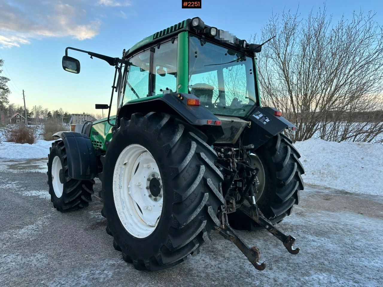 Valtra X110 waiststeering tractor with twintrac - Tractor: afbeelding 4 Valtra X110 waiststeering tractor with twintrac - Tractor: afbeelding 4