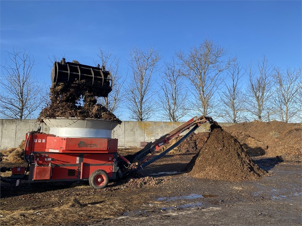 Bizon B-1030 Kompost Schredder Biomasse Mist Compost shr - Stroblazer: afbeelding 4 Bizon B-1030 Kompost Schredder Biomasse Mist Compost shr - Stroblazer: afbeelding 4