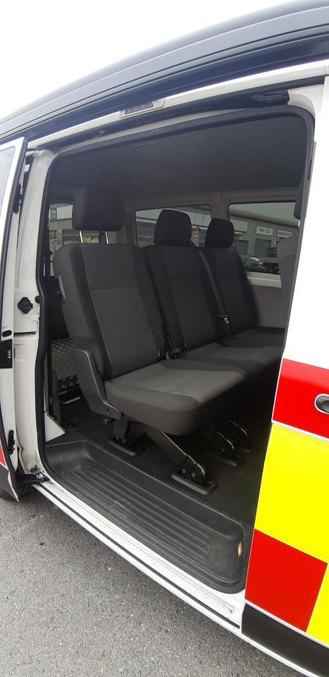 VOLKSWAGEN AG TRANSPORTER KOMBI - Brandweerwagen: afbeelding 5 VOLKSWAGEN AG TRANSPORTER KOMBI - Brandweerwagen: afbeelding 5