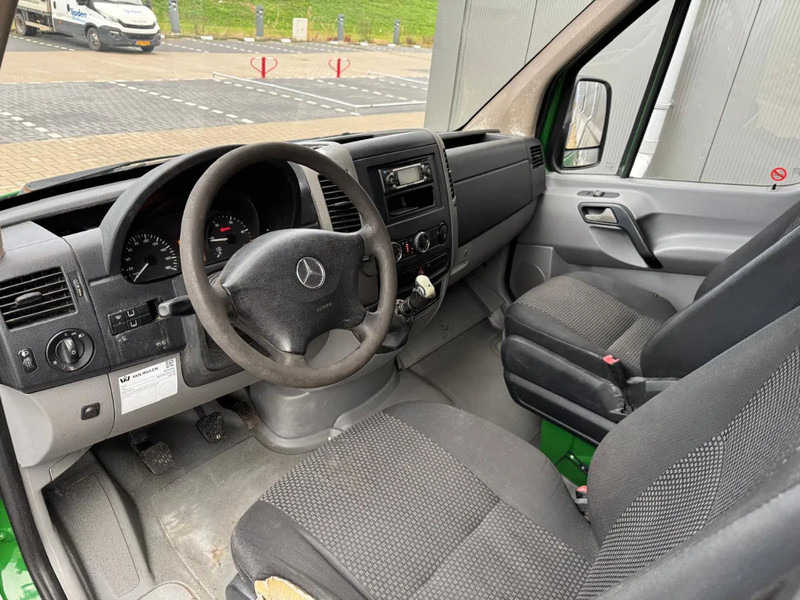 Bestelwagen open laadbak Mercedes-Benz Sprinter 311 311 CDI 2.2 pick-up bakwagen: afbeelding 10 Bestelwagen open laadbak Mercedes-Benz Sprinter 311 311 CDI 2.2 pick-up bakwagen: afbeelding 10