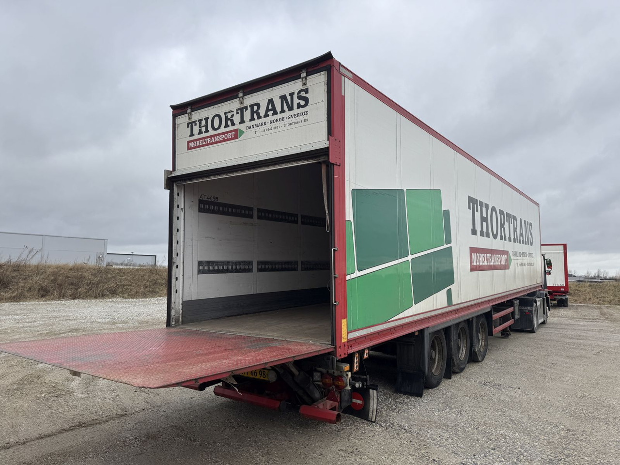 SCHMITZ Cargobull SCB*S3B - Gesloten oplegger: afbeelding 4 SCHMITZ Cargobull SCB*S3B - Gesloten oplegger: afbeelding 4
