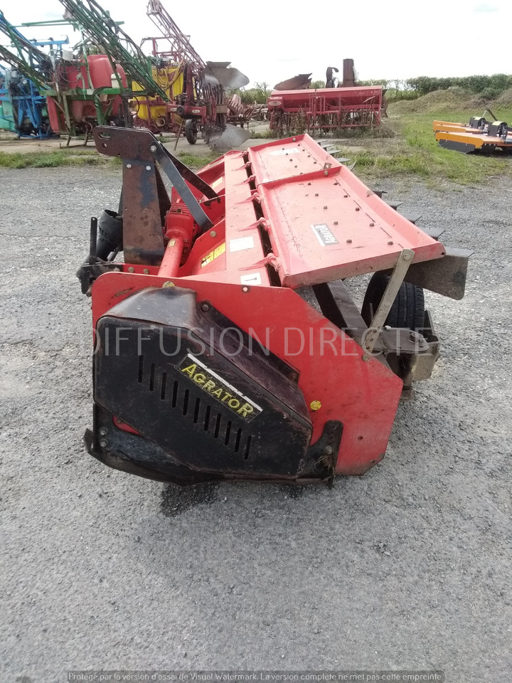 AGRATOR BROYEUR A AXE HORIZONTAL T 3100 - Bosfrees: afbeelding 5 AGRATOR BROYEUR A AXE HORIZONTAL T 3100 - Bosfrees: afbeelding 5