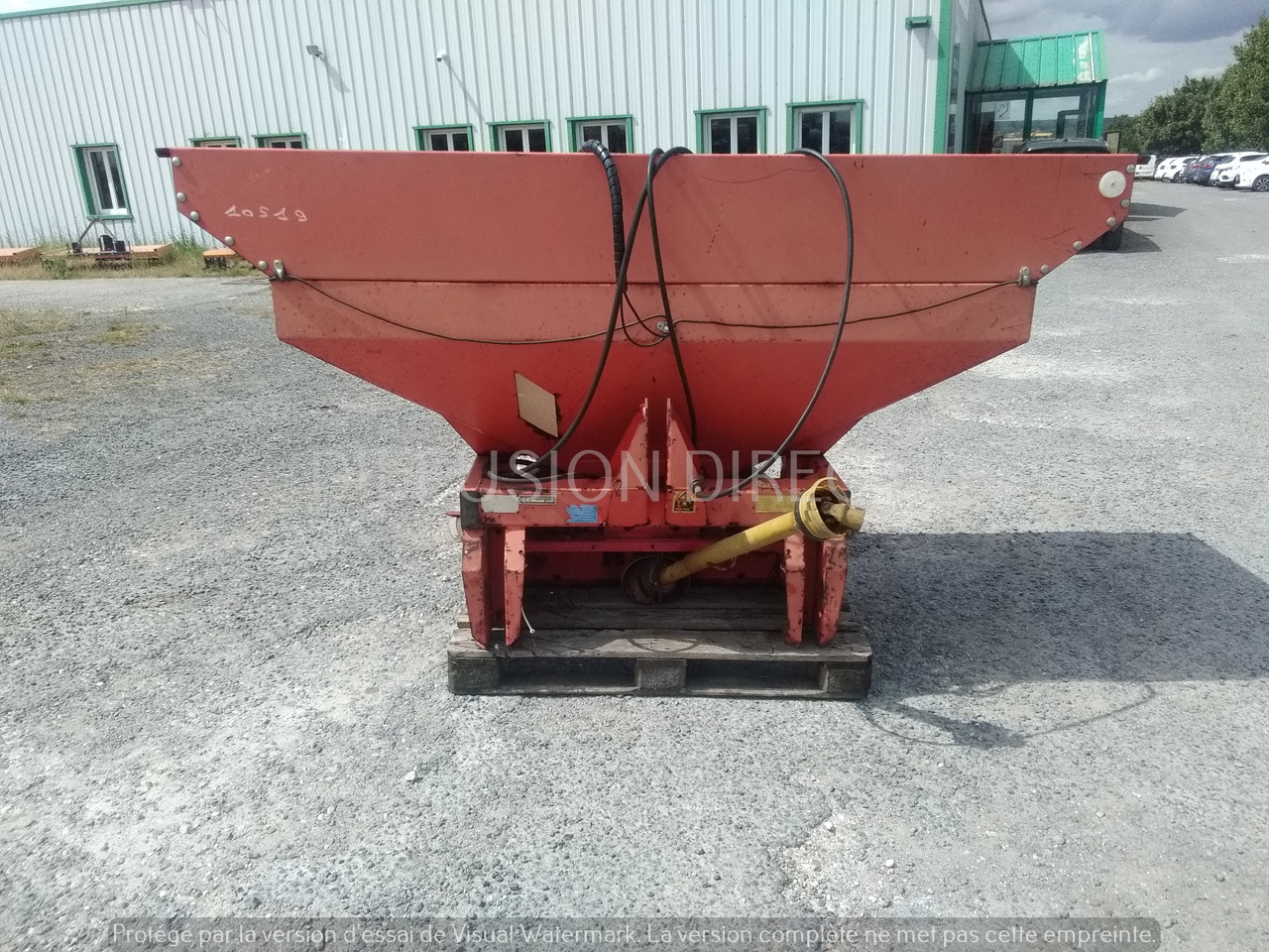 KUHN DISTRIBUTEUR D'ENGRAIS MDS 921 - Kunstmeststrooier: afbeelding 4 KUHN DISTRIBUTEUR D'ENGRAIS MDS 921 - Kunstmeststrooier: afbeelding 4