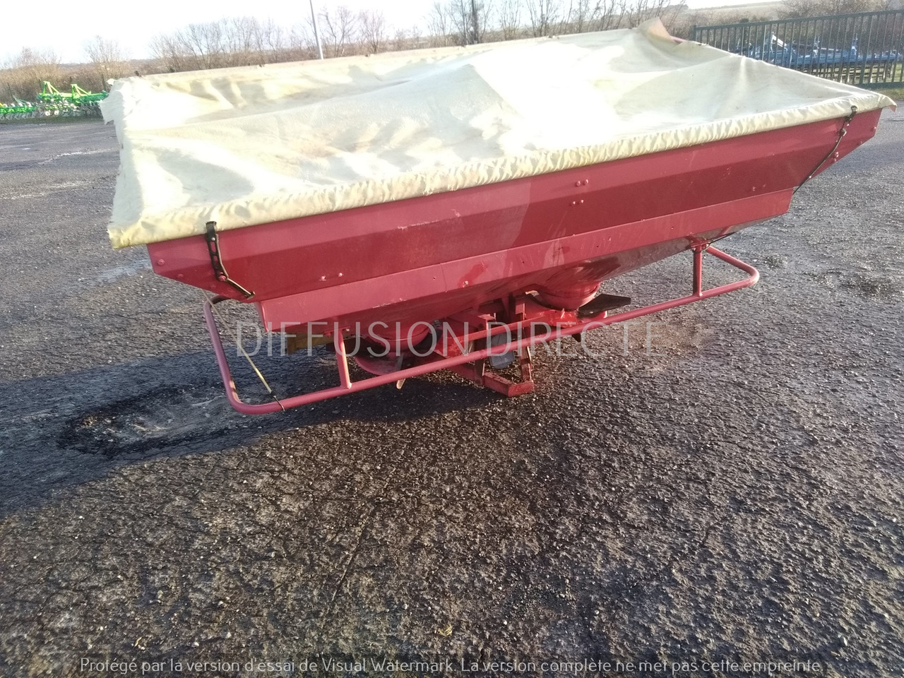 LELY DISTRIBUTEUR D'ENGRAIS CENTERMATIC PESEE - Kunstmeststrooier: afbeelding 4 LELY DISTRIBUTEUR D'ENGRAIS CENTERMATIC PESEE - Kunstmeststrooier: afbeelding 4