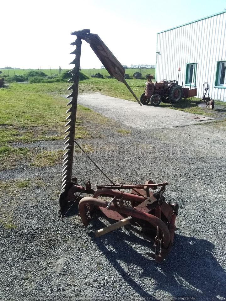 MASSEY FERGUSON FAUCHEUSE F 832 - Verstek klepelmaaier: afbeelding 4 MASSEY FERGUSON FAUCHEUSE F 832 - Verstek klepelmaaier: afbeelding 4