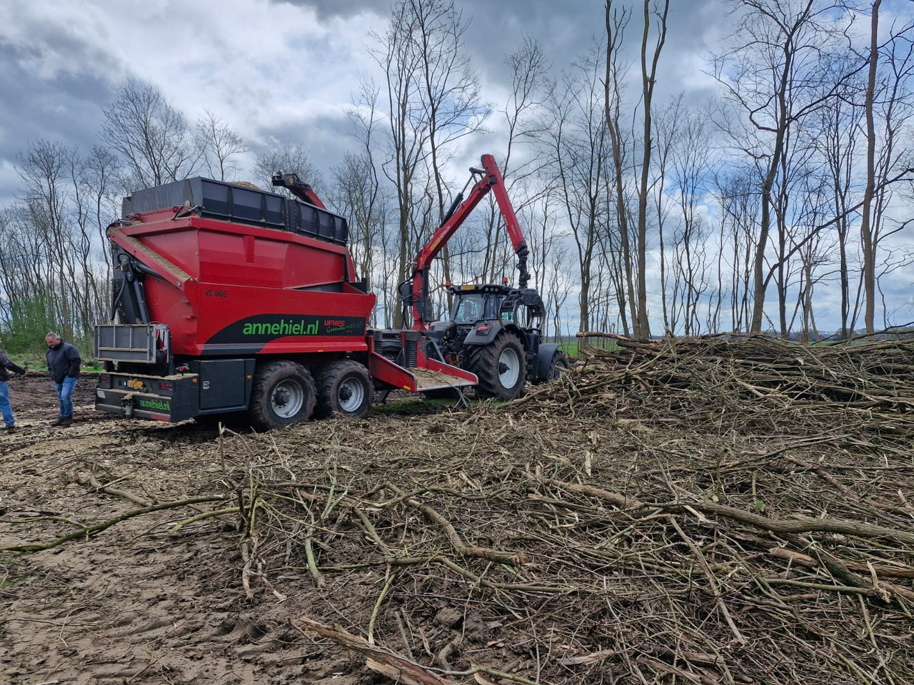 UFKES Greentec 972 Tracked Chipper - Houtversnipperaar: afbeelding 2 UFKES Greentec 972 Tracked Chipper - Houtversnipperaar: afbeelding 2