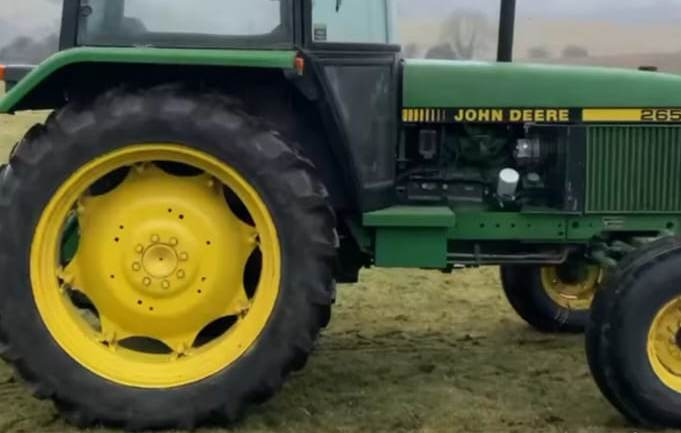 1988 John Deere 2650 2wd tractor - Tractor: afbeelding 2 1988 John Deere 2650 2wd tractor - Tractor: afbeelding 2