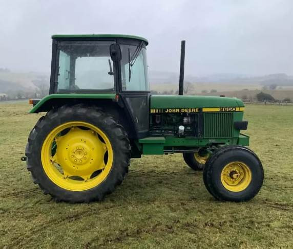 1988 John Deere 2650 2wd tractor - Tractor: afbeelding 1 1988 John Deere 2650 2wd tractor - Tractor: afbeelding 1