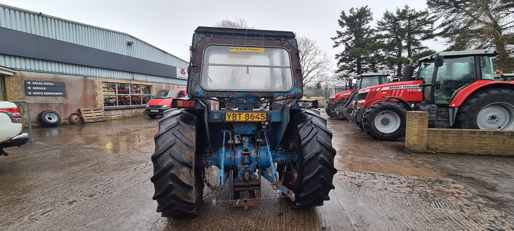 Ford 4600 - Tractor: afbeelding 3 Ford 4600 - Tractor: afbeelding 3