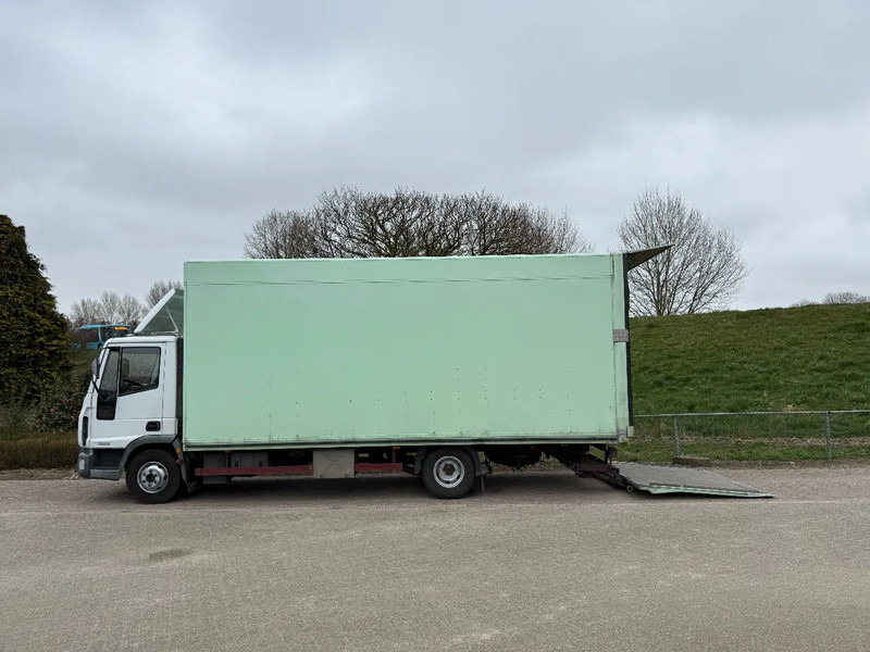 Iveco EuroCargo 75 Bakwagen -Manual-lift- Low KM - Bakwagen: afbeelding 2 Iveco EuroCargo 75 Bakwagen -Manual-lift- Low KM - Bakwagen: afbeelding 2