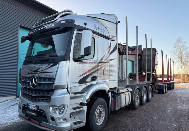 Mercedes-BenzArocs 8x4 - Houttransport, Kraanwagen: afbeelding 1 Mercedes-BenzArocs 8x4 - Houttransport, Kraanwagen: afbeelding 1