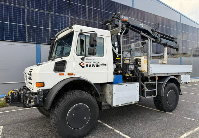 Mercedes-BenzUnimog U5000 + Hiab 099 E-4 - Vrachtwagen met open laadbak, Kraanwagen: afbeelding 1 Mercedes-BenzUnimog U5000 + Hiab 099 E-4 - Vrachtwagen met open laadbak, Kraanwagen: afbeelding 1