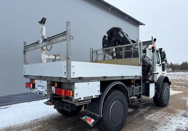 Mercedes-BenzUnimog U5000 + Nosturi Hiab 099 E-4 - Vrachtwagen met open laadbak, Kraanwagen: afbeelding 5 Mercedes-BenzUnimog U5000 + Nosturi Hiab 099 E-4 - Vrachtwagen met open laadbak, Kraanwagen: afbeelding 5