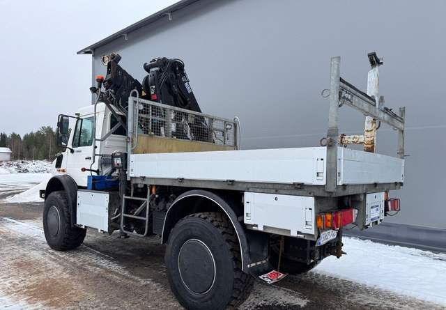 Mercedes-BenzUnimog U5000 + Nosturi Hiab 099 E-4 - Vrachtwagen met open laadbak, Kraanwagen: afbeelding 3 Mercedes-BenzUnimog U5000 + Nosturi Hiab 099 E-4 - Vrachtwagen met open laadbak, Kraanwagen: afbeelding 3