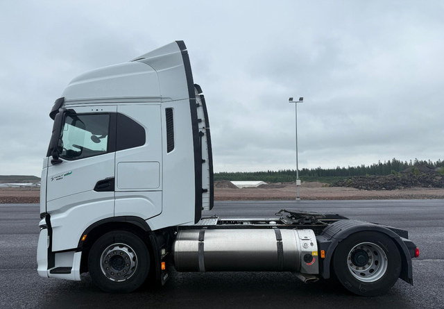 Iveco S-Way 460 4x2 LNG / LBG - Trekker: afbeelding 2 Iveco S-Way 460 4x2 LNG / LBG - Trekker: afbeelding 2
